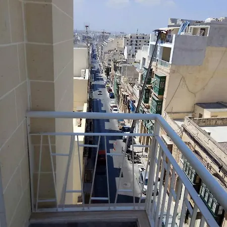 Wonderful With Shared Jacuzzi And Panorama Rooftop Gzira