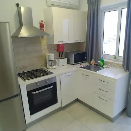 Wonderful With Shared Jacuzzi And Panorama Rooftop * Gzira