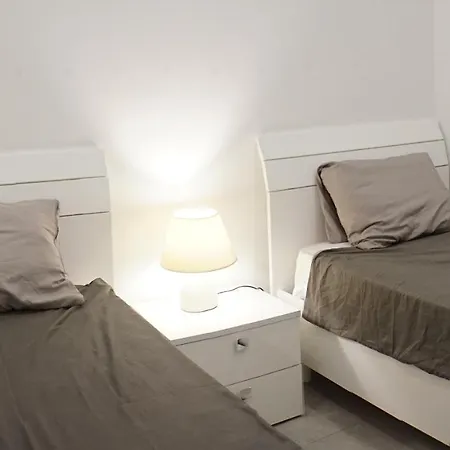 Wonderful With Shared Jacuzzi And Panorama Rooftop Appartement Gzira