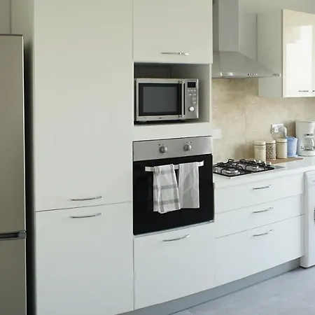 Wonderful With Shared Jacuzzi And Panorama Rooftop