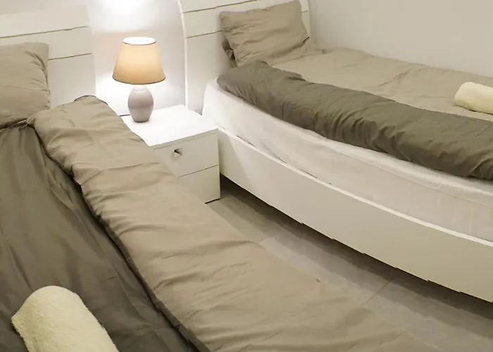 Wonderful With Shared Jacuzzi And Panorama Rooftop