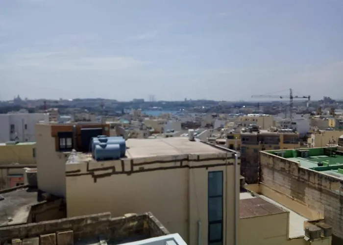 Wonderful With Shared Jacuzzi And Panorama Rooftop Gzira