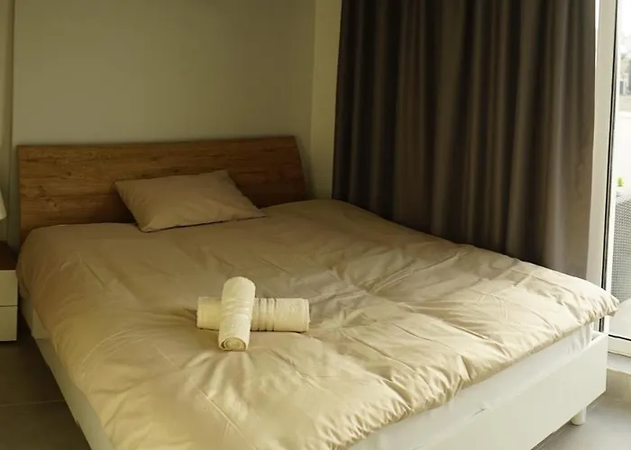 Wonderful With Shared Jacuzzi And Panorama Rooftop * Gzira