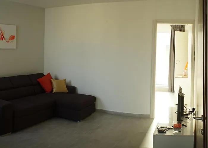 Wonderful With Shared Jacuzzi And Panorama Rooftop Apartamento Gzira